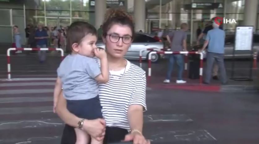  İstanbul’dan İzmir’e Türk Hava Yolları (THY) uçağıyla gelen yolcu, İzmir’e