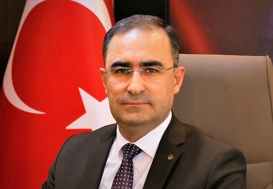 Milletvekili Arslan’dan sert tepki AK Parti Afyonkarahisar Milletvekili Hasan Arslan, eski HDP’li Milletvekili Ferhat