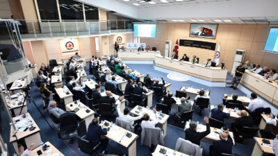 Denizli Büyükşehir Belediye Meclisinin AK Partili üyesi Ali Değirmenci, noterlik