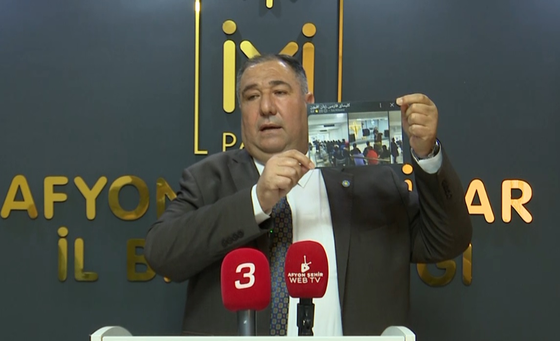 İYİ Parti İl Başkanı Muhammet Mısırlıoğlu, Afyonkarahisar’da sığınmacıların kullandığı bir