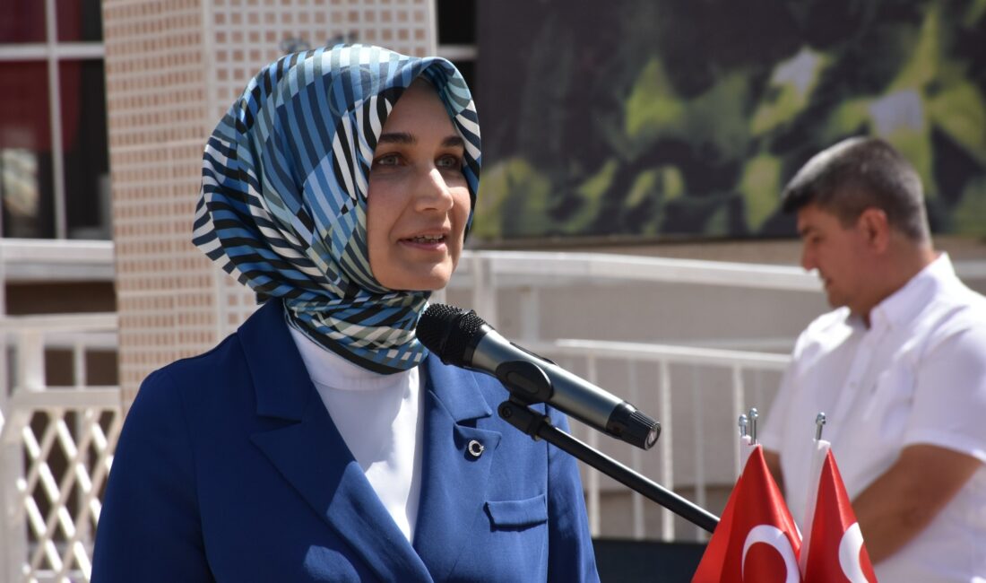 Afyonkarahisar Valisi Kübra Güran Yiğitbaşı ve beraberindekiler, Hisarbank 100. Yıl