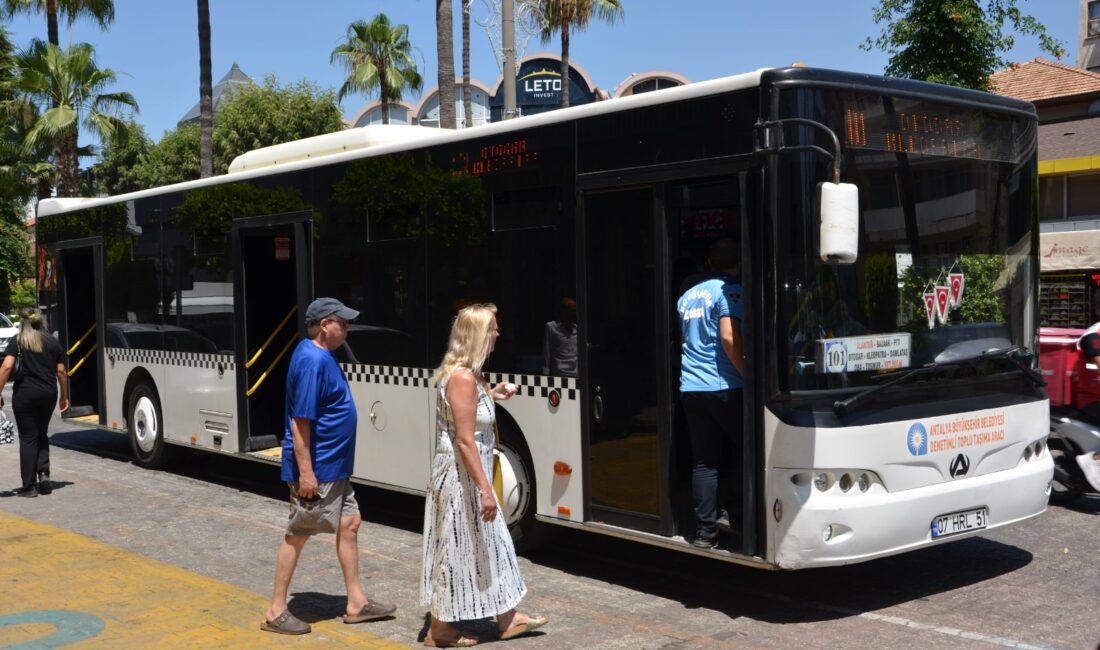   Antalya Büyükşehir Belediyesi, yaz sezonuyla birlikte Alanya’da Halk Otobüsleri