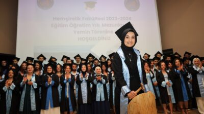   Akdeniz Üniversitesi Hemşirelik Fakültesi 2023-2024 Eğitim-Öğretim Yılı Mezunlarının Yemin