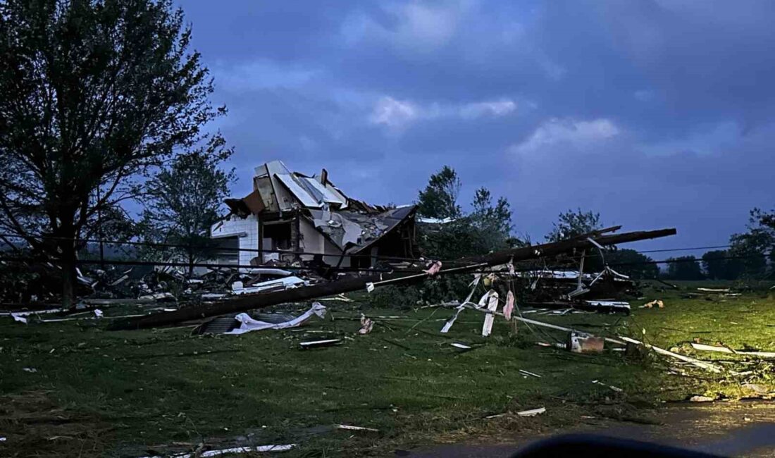 ABD’nin Michigan eyaletinde hortum nedeniyle 2 yaşındaki bir bebek hayatını