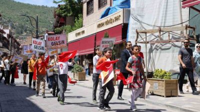 Afyonkarahisar Valiliği koordinesinde İl Milli Eğitim Müdürlüğü ve İyilik Hareketi