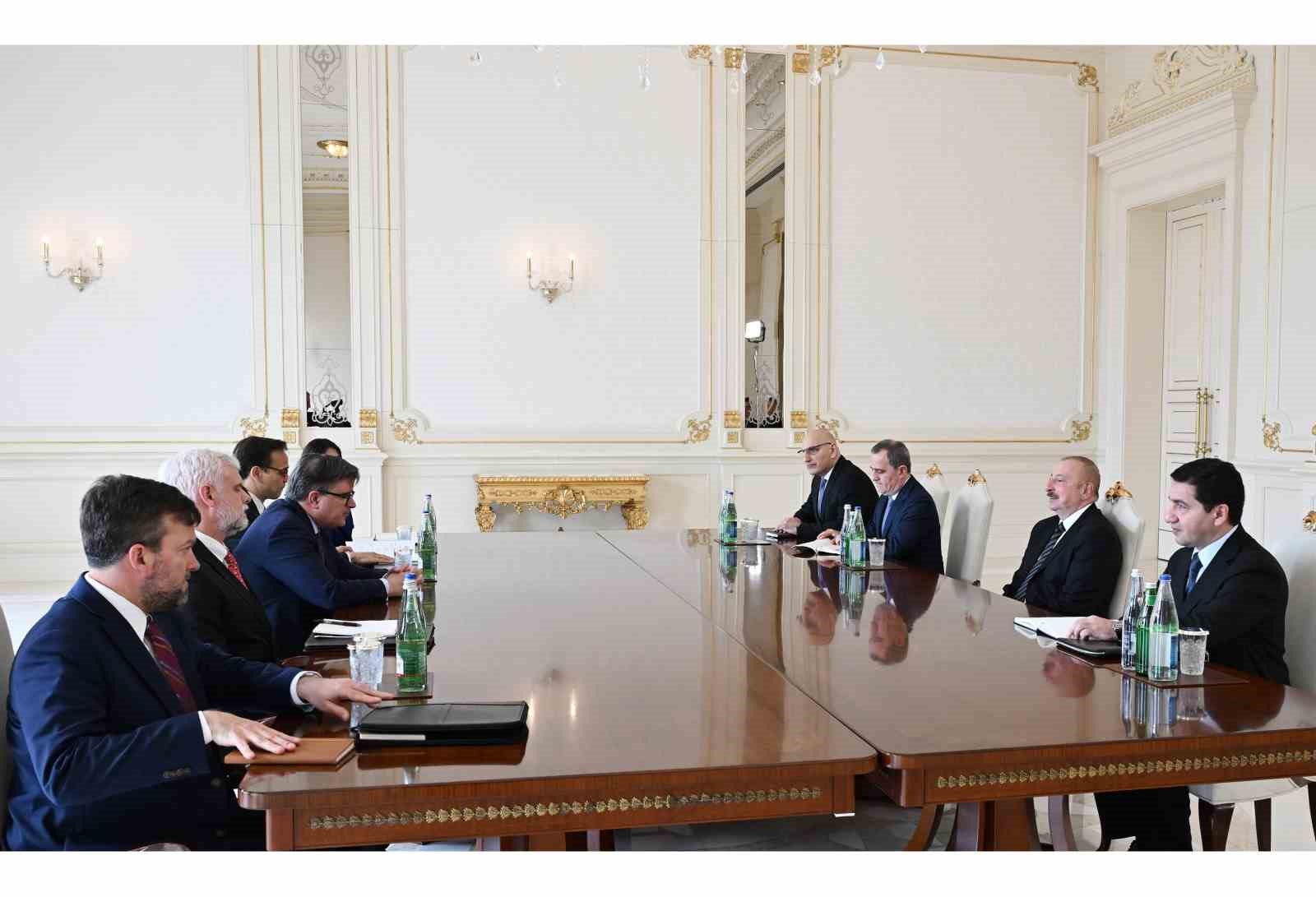 Azerbaycan Cumhurbaşkanı İlham Aliyev, ABD’nin Avrupa ve Avrasya’dan Sorumlu Dışişleri