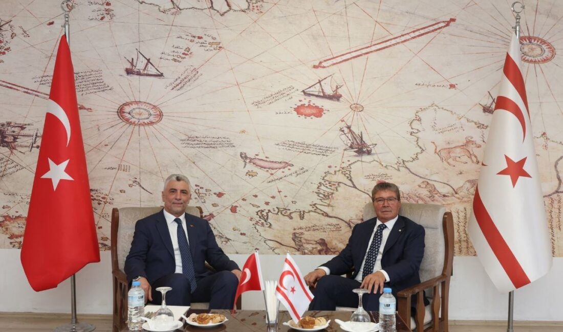 BAKAN BOLAT, KKTC BAŞBAKANI ÜSTEL İLE GÖRÜŞTÜ