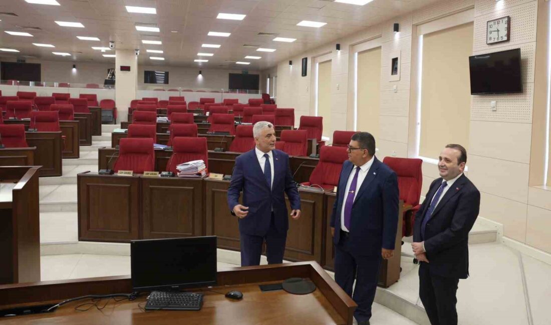 Ticaret Bakanı Ömer Bolat, Lefkoşa temasları çerçevesinde Kuzey Kıbrıs Türk