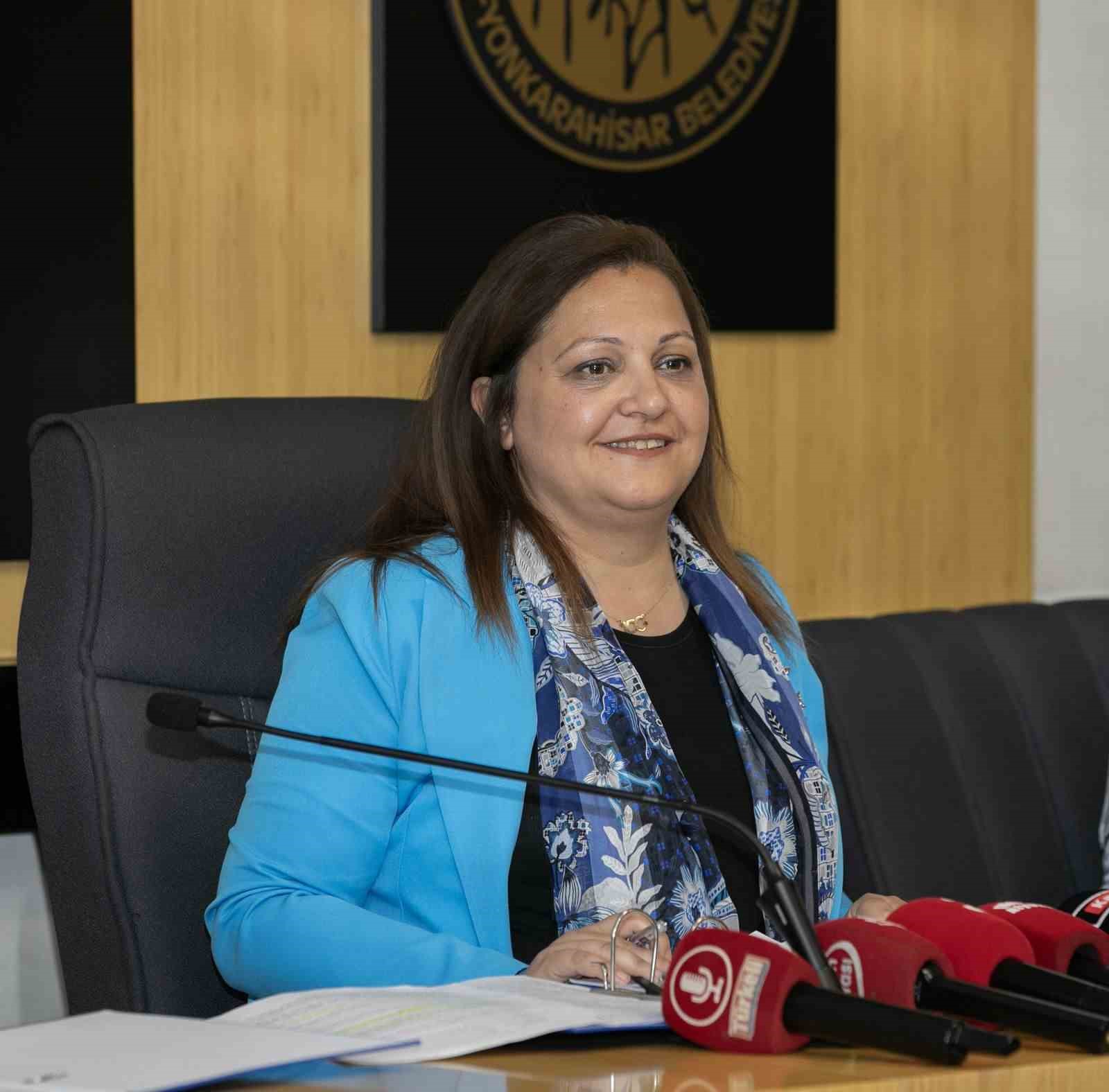 Afyonkarahisar Belediye Başkanı Burcu Köksal, temmuz ayından itibaren şirket işçilerine