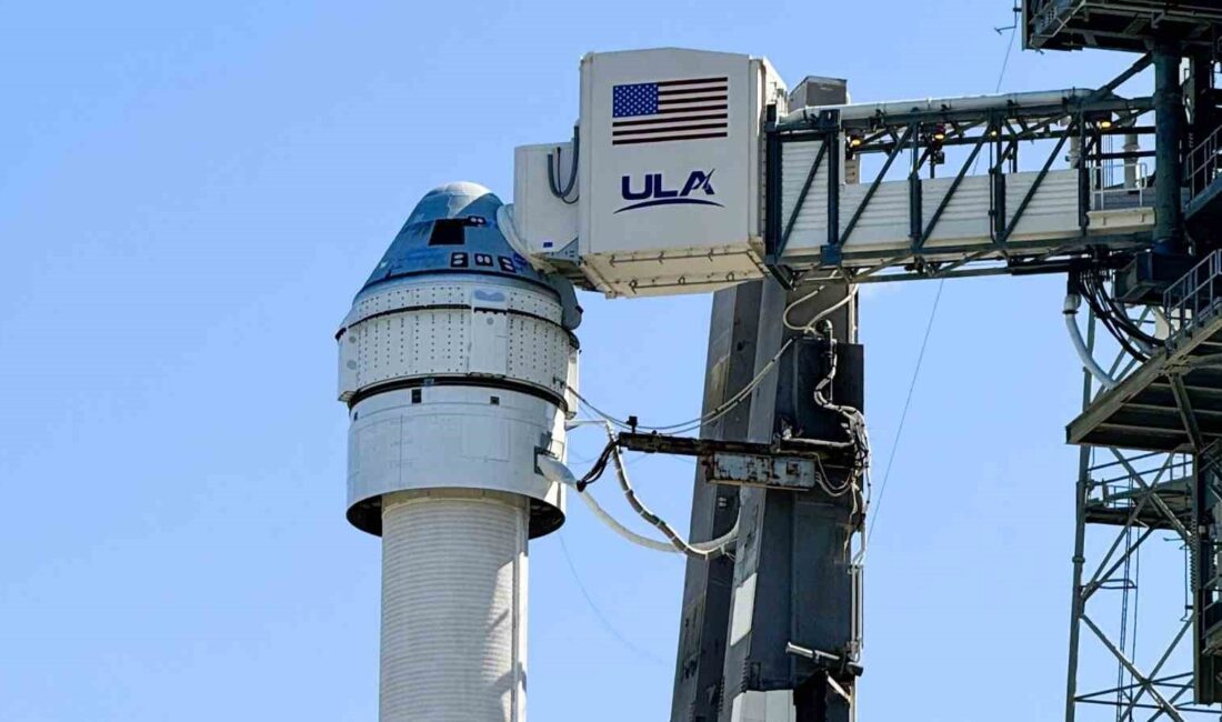 ABD merkezli havacılık şirketi Boeing’in Starliner mekiği, ilk kez mürettebatlı