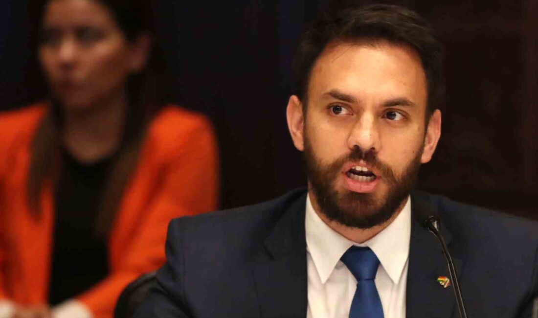 Bolivya İçişleri Bakanı Eduardo del Castillo, dün gerçekleştirilen darbe girişimi