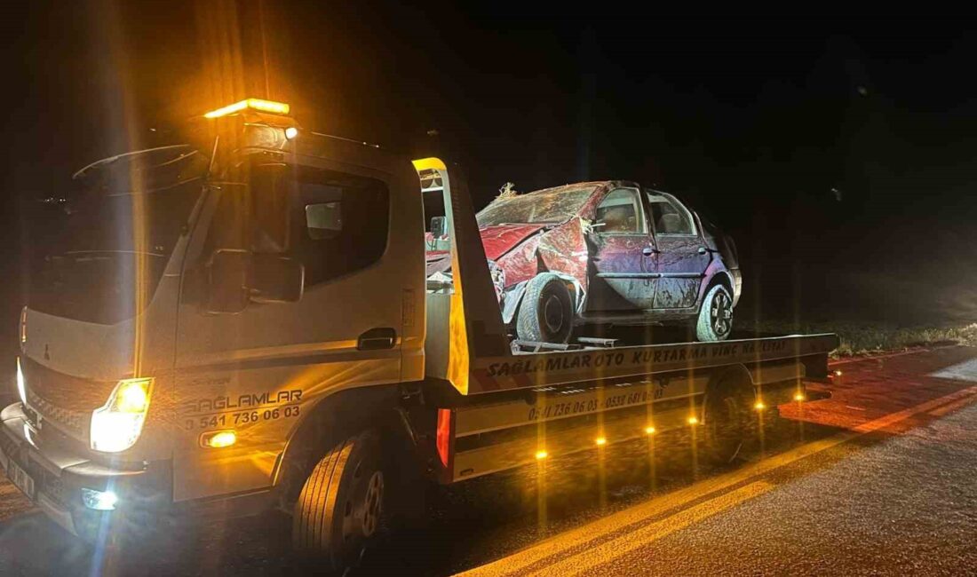 Afyonkarahisar’da kontrolden çıkarak şarampole devrilen otomobilin sürücüsü şans eseri kazayı