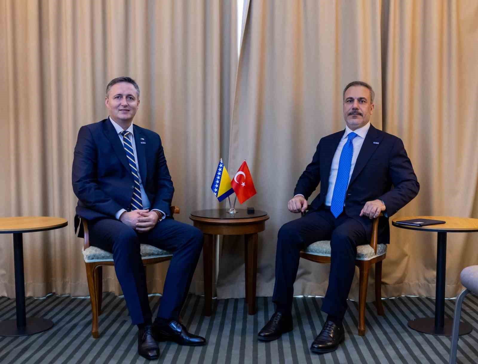 Dışişleri Bakanı Hakan Fidan, Bosna-Hersek Devlet Başkanlığı Konseyi Başkanı Denis