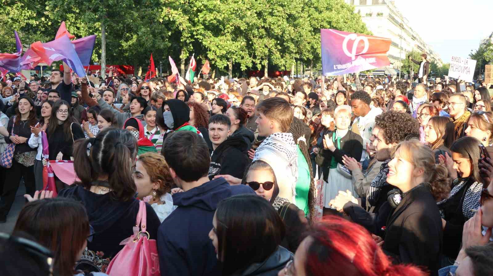 Fransa’da Avrupa Parlamentosu seçimlerinde aşırı sağcı Ulusal Birlik (RN) tarafından