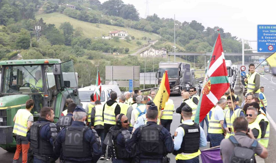 Avrupa Parlamentosu seçimleri öncesinde İspanyol ve Fransız çiftçiler, haksız rekabeti