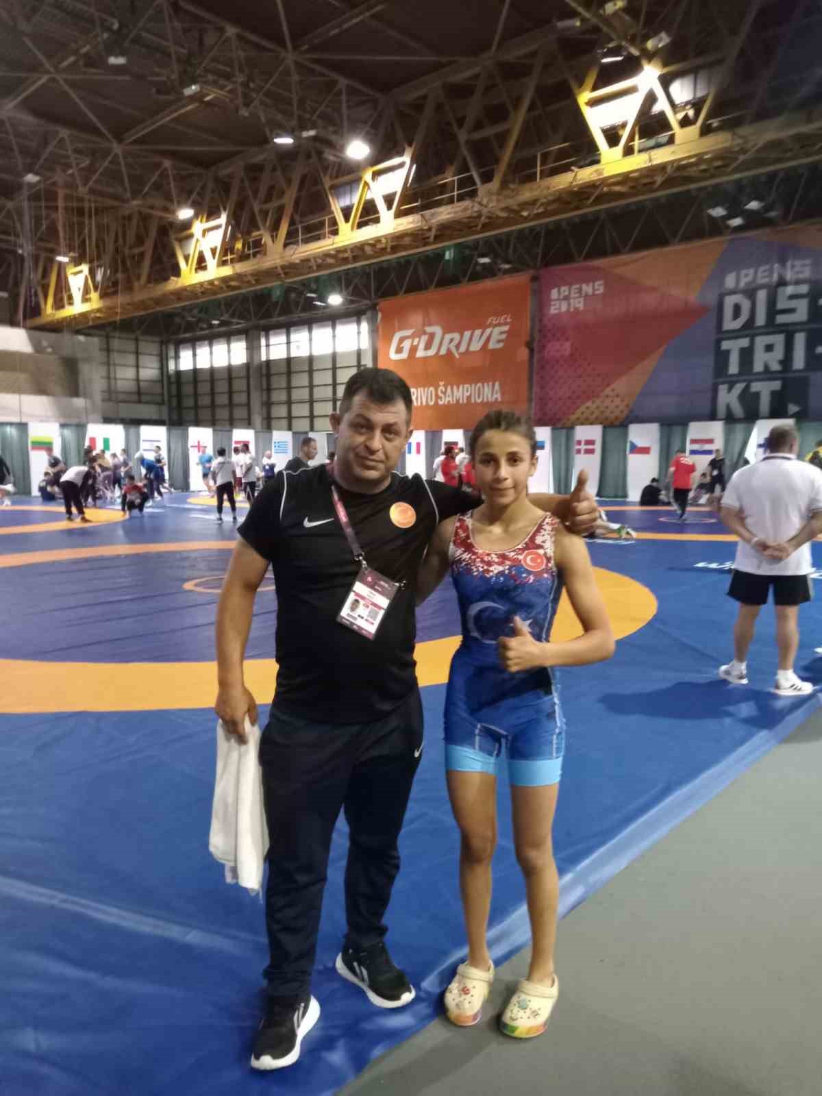 AFYONKARAHİSAR TAŞOLUK SPOR KULÜBÜ SPORCUSU FATMA YILMAZ AVRUPA GÜREŞ ŞAMPİYONASINDA