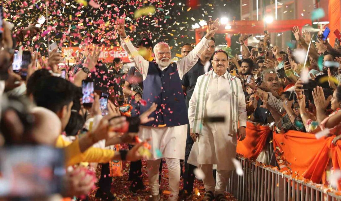 Hindistan Başbakanı Narendra Modi, oy sayımının devam ettiği genel seçimlerde