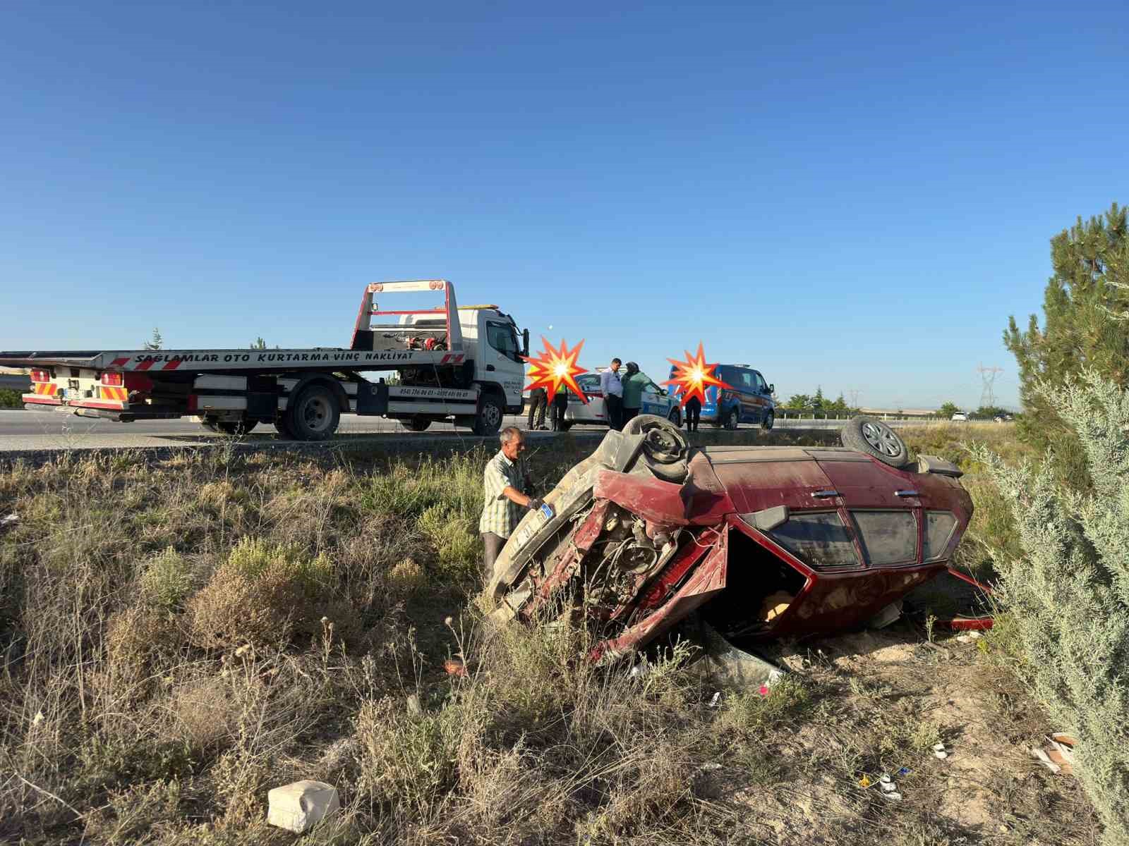 Afyonkarahisar’da takla attıktan sonra şarampole devrilerek hurdaya dönen otomobilin sürücüsü