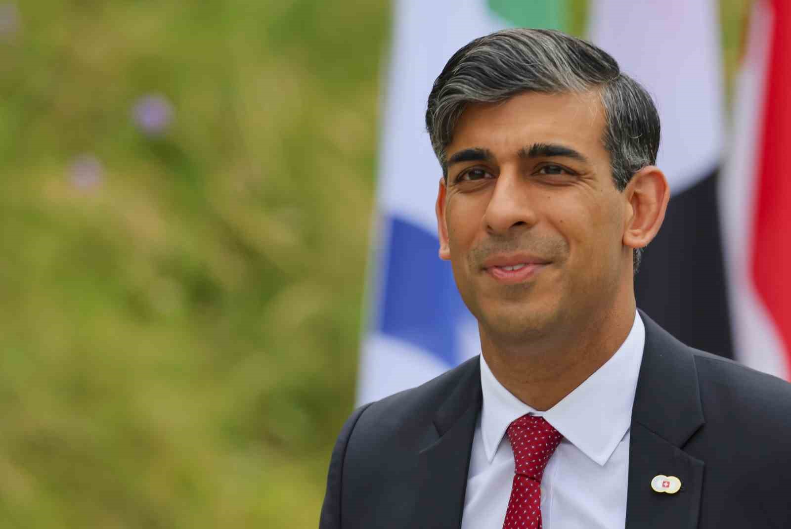 İngiltere Başbakanı Rishi Sunak’ın yakın korumalığını yapan bir polis memuru,