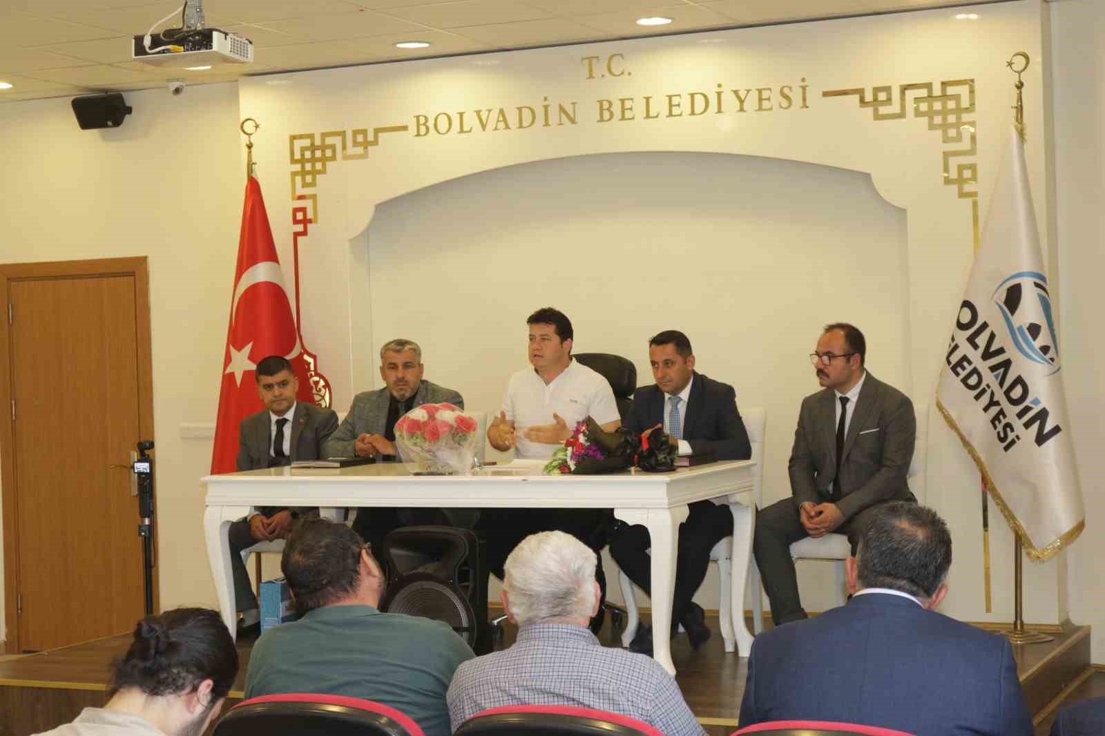 Afyonkarahisar Bolvadin Belediyesi ile yetkili sendika arasında toplu sözleşme imzalanırken,
