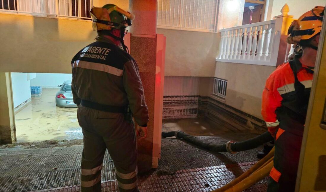 İspanya’nın Murcia Özerk Bölgesi’nde etkili olan şiddetli yağışlar sonucu 4