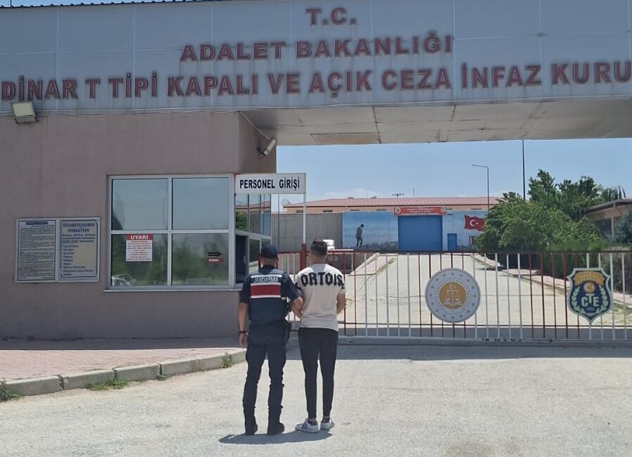 AFYONKARAHİSAR'DA KASTEN YARALAMA SUÇUNDAN 3 YIL 9 AY HAPİS CEZASI
