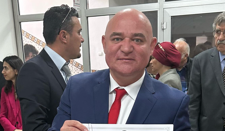 Afyonkarahisarlı iş insanı Ahmet Akkent, Akkent Şekerleme firmasının sahibidir. Akkent,