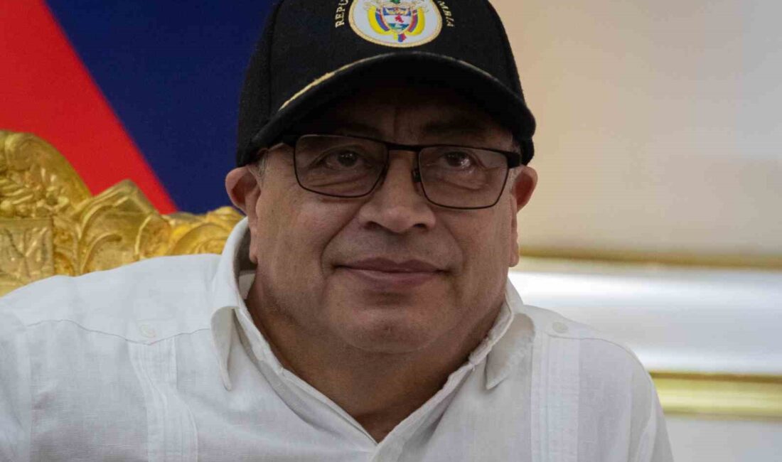 Kolombiya Devlet Başkanı Gustavo Petro, Gazze Şeridi’nde yoğun saldırılar düzenleyerek