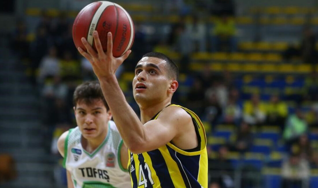 Fenerbahçe Beko, 23 yaşındaki oyun kurucu Yam Madar ile yollarını