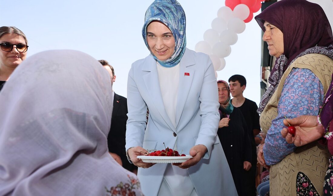     Afyonkarahisar’ın en büyük kiraz ve vişne üreticisi ve