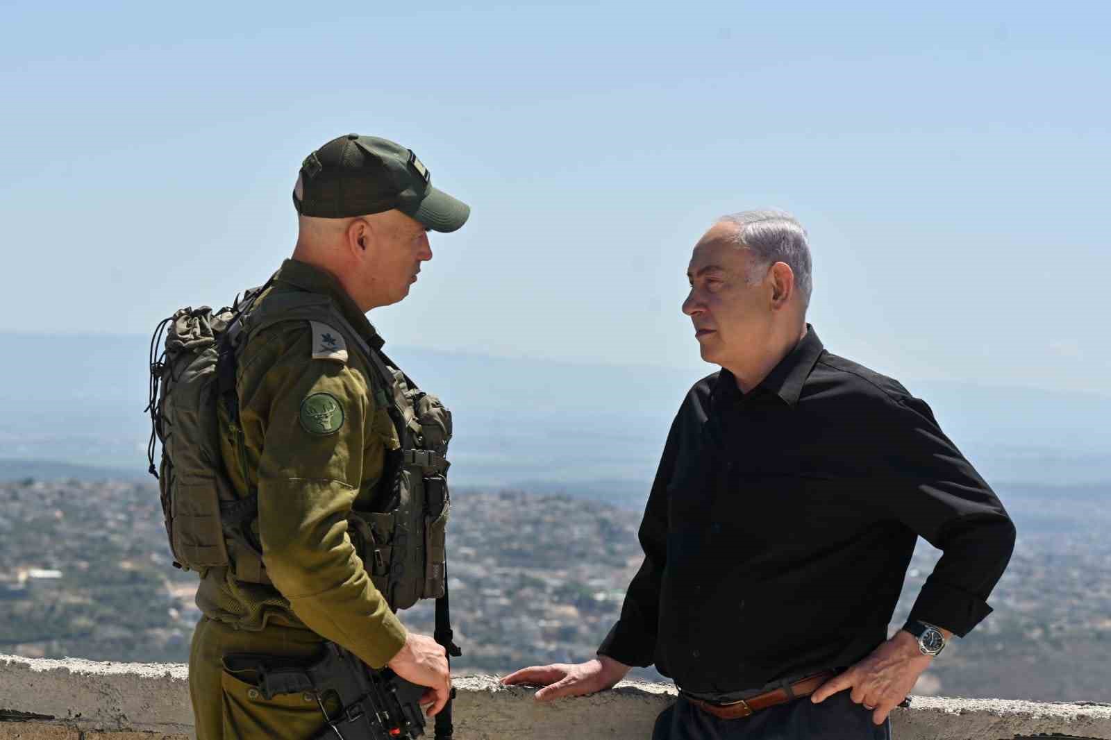 İsrail Başbakanı Binyamin Netanyahu, Lübnan sınırını ziyaret ederek askeri tatbikatı