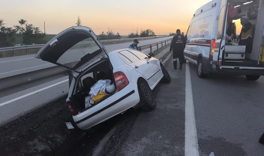 Afyonkarahisar’da meydana gelen trafik kazasında biri ağır 4 kişi yaralandı.