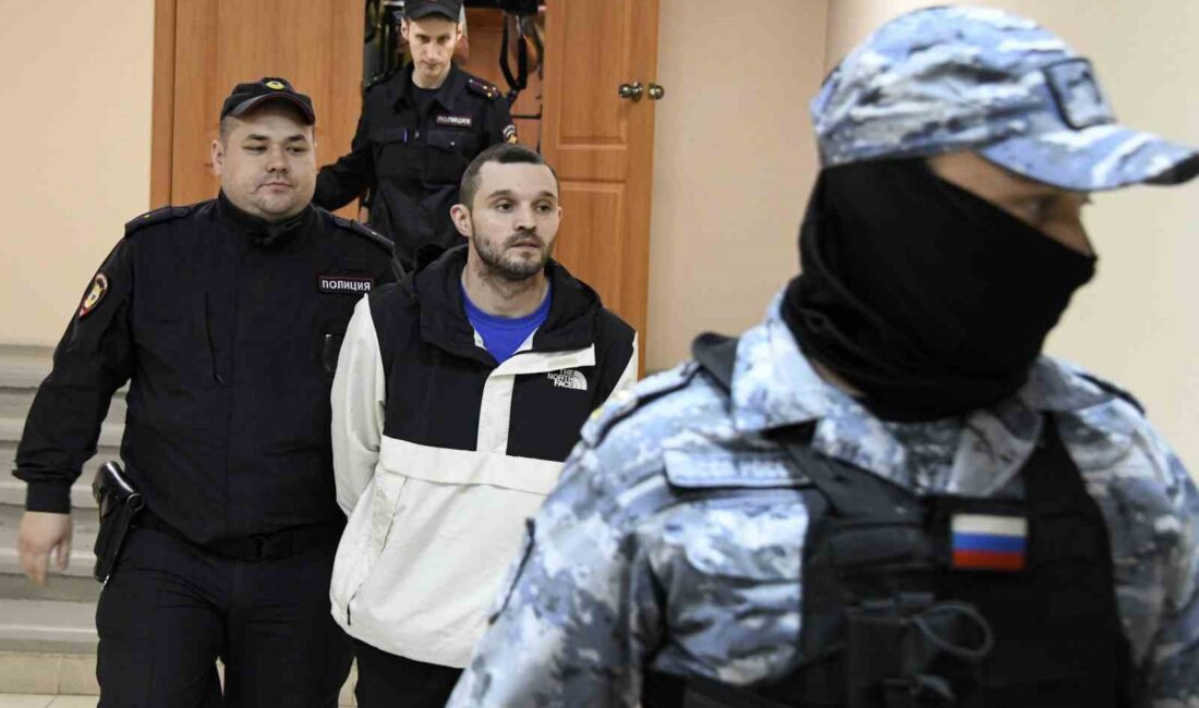 Rusya’da Mayıs ayında kız arkadaşını darp edip parasını gasp etmekle