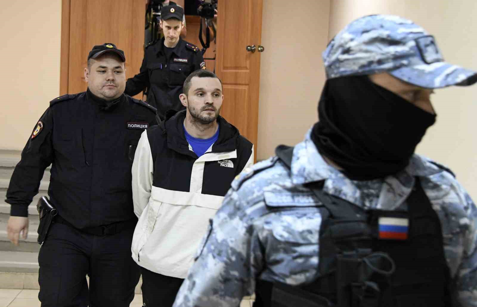 Rusya’da Mayıs ayında kız arkadaşını darp edip parasını gasp etmekle