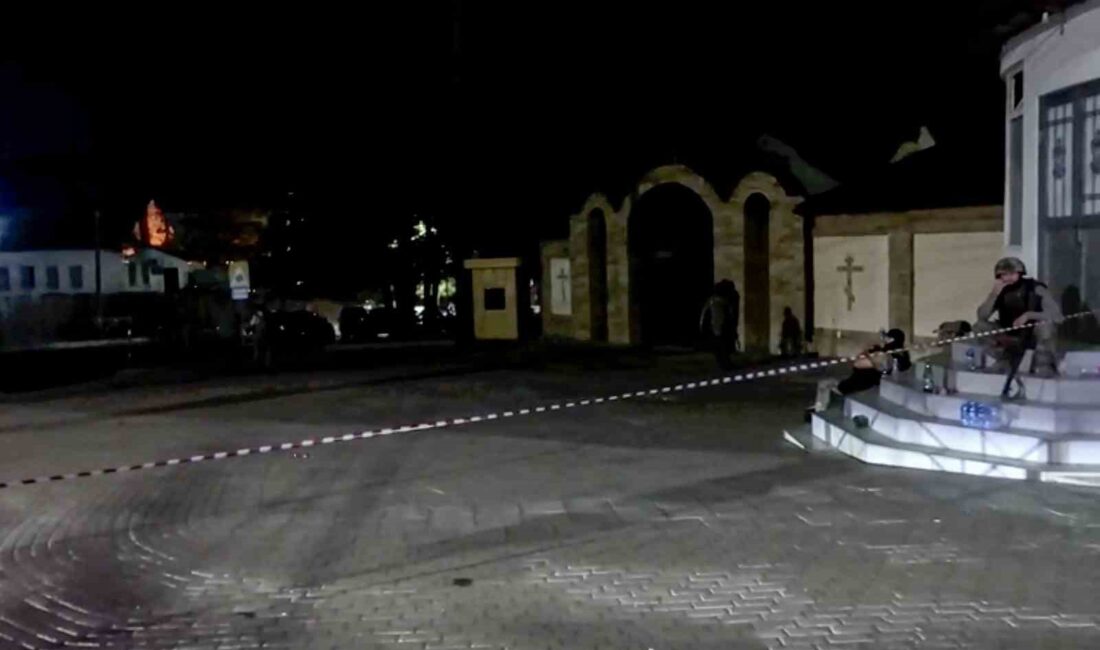 Milyonlarca kişinin hac için geldiği Suudi Arabistan’da bazı bölgelerde hurma