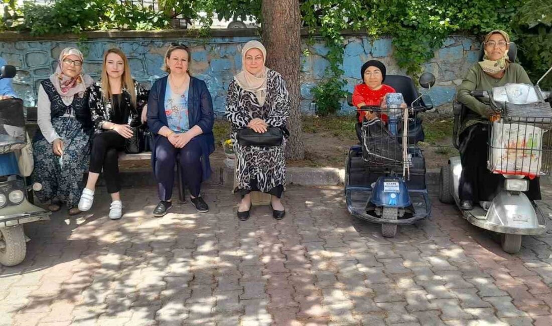 Türkiye Sakatlar Derneği Afyonkarahisar Şube Başkanı Faruk Özkara ve Yönetim