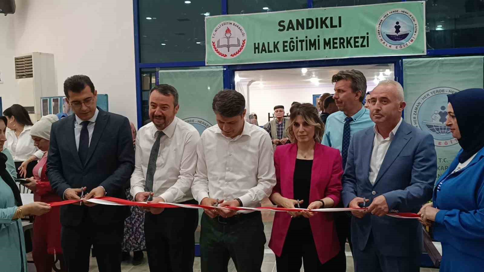 Hayat Boyu Öğrenme Haftası etkinlikleri çerçevesinde Afyonkarahisar Sandıklı Halk Eğitim