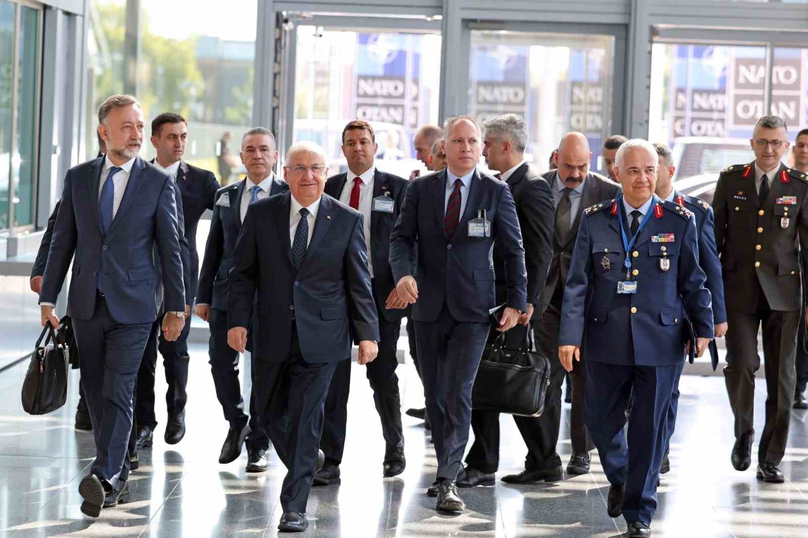 Brüksel’de bulunan Millî Savunma Bakanı Yaşar Güler, NATO Savunma Bakanları