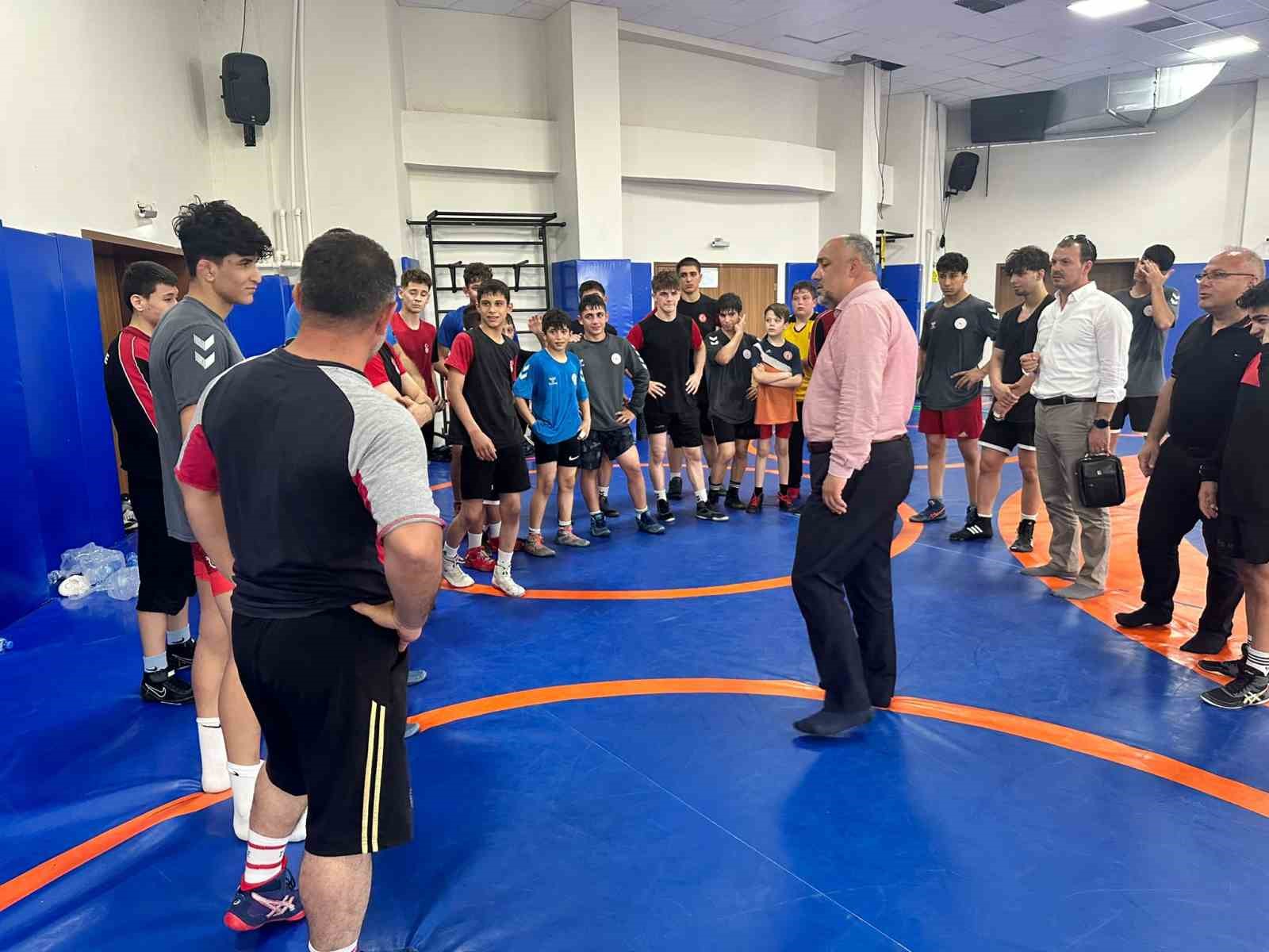 Afyonkarahisar Gençlik ve Spor İl Müdürü İsmail Hakkı Kasapoğlu, Spor