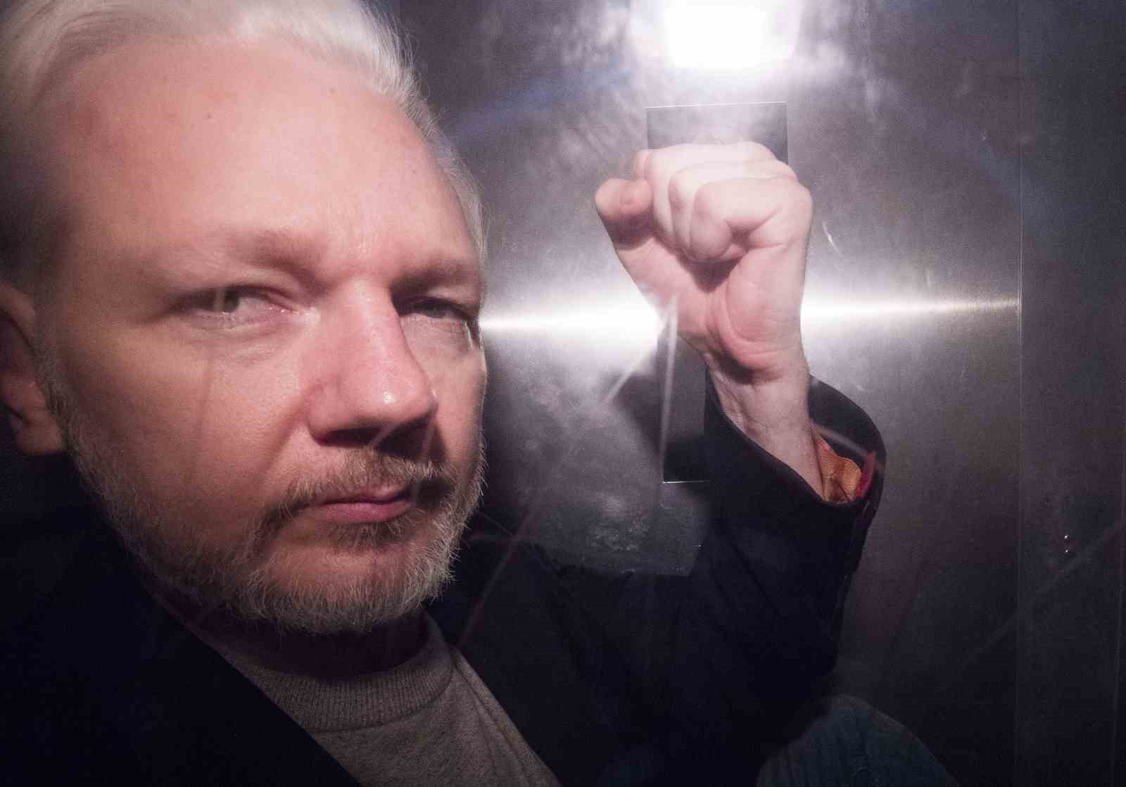 İngiltere’de cezaevinde bulunan WikiLeaks’in kurucusu Julian Assange kefaletle serbest bırakıldı.