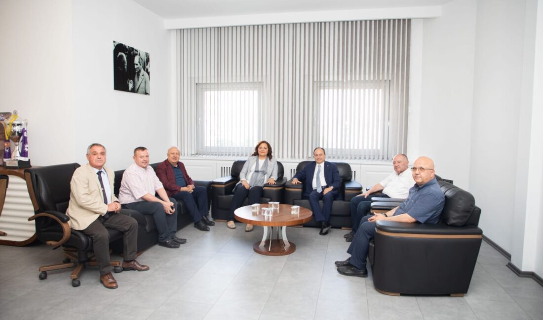 AEV Yönetimini ağırlayan Belediye Başkanı Burcu Köksal, AEV’in çalışmalarını yakından