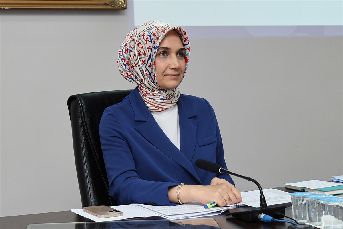 Afyonkarahisar’da 2024 yılının 3.İl Koordinasyon Toplantısında konuşan Vali Doç. Dr.