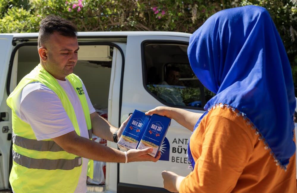Antalya Büyükşehir Belediyesi’nin projeleri arasında yer alan Halk Süt 4