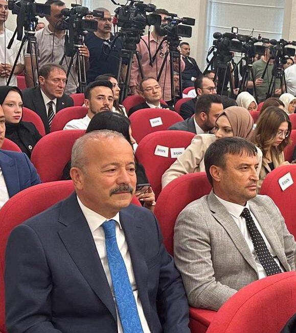   MHP Genel Merkezi’nde bir basın açıklaması yapan MHP Genel