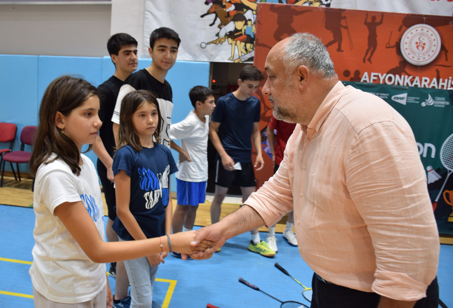 5 Temmuz Dünya Badminton Günü, Afyonkarahisar’ın Tınaztepe Spor Salonu’nda büyük