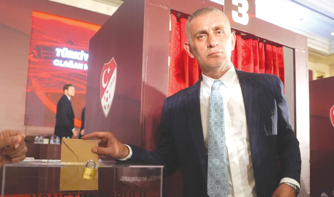 Gençlik ve Spor Bakanı Dr. Osman Aşkın Bak, Türkiye Futbol