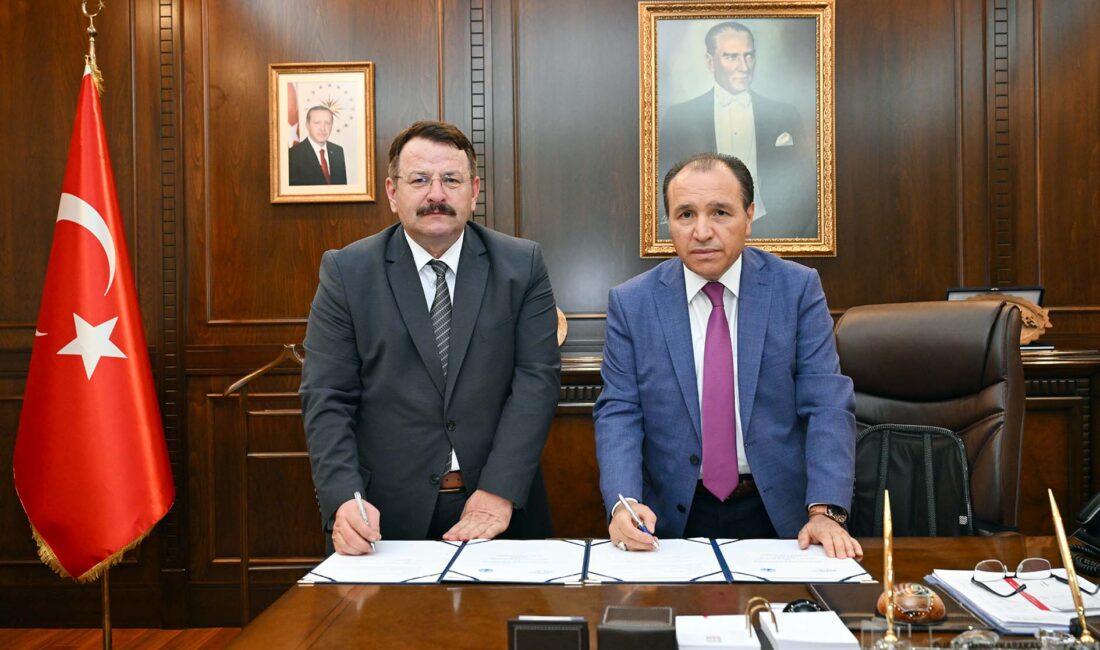 Afyon Kocatepe Üniversitesi Rektörü (AKÜ) Prof. Dr. Mehmet Karakaş ile
