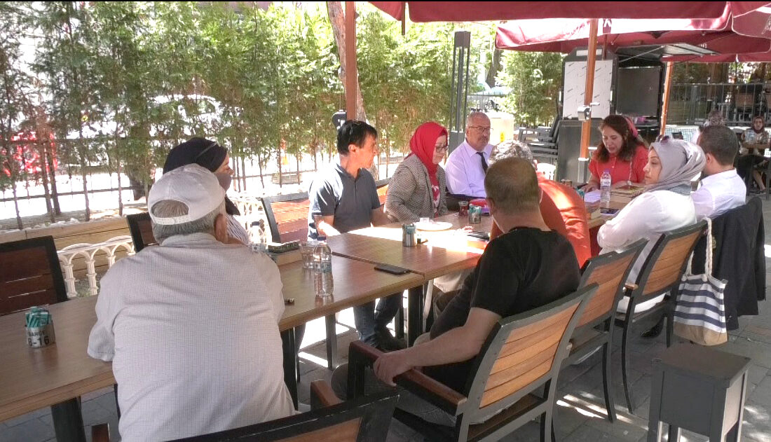 Afyon Kültür ve Sanat Kulübü üyeleri her ayın 15’i ve