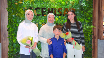 İscehisar Belediye Başkanı Seyhan Kılınçarslan, Yükseköğretim Kurumları Sınavı’nda (YKS) sözel