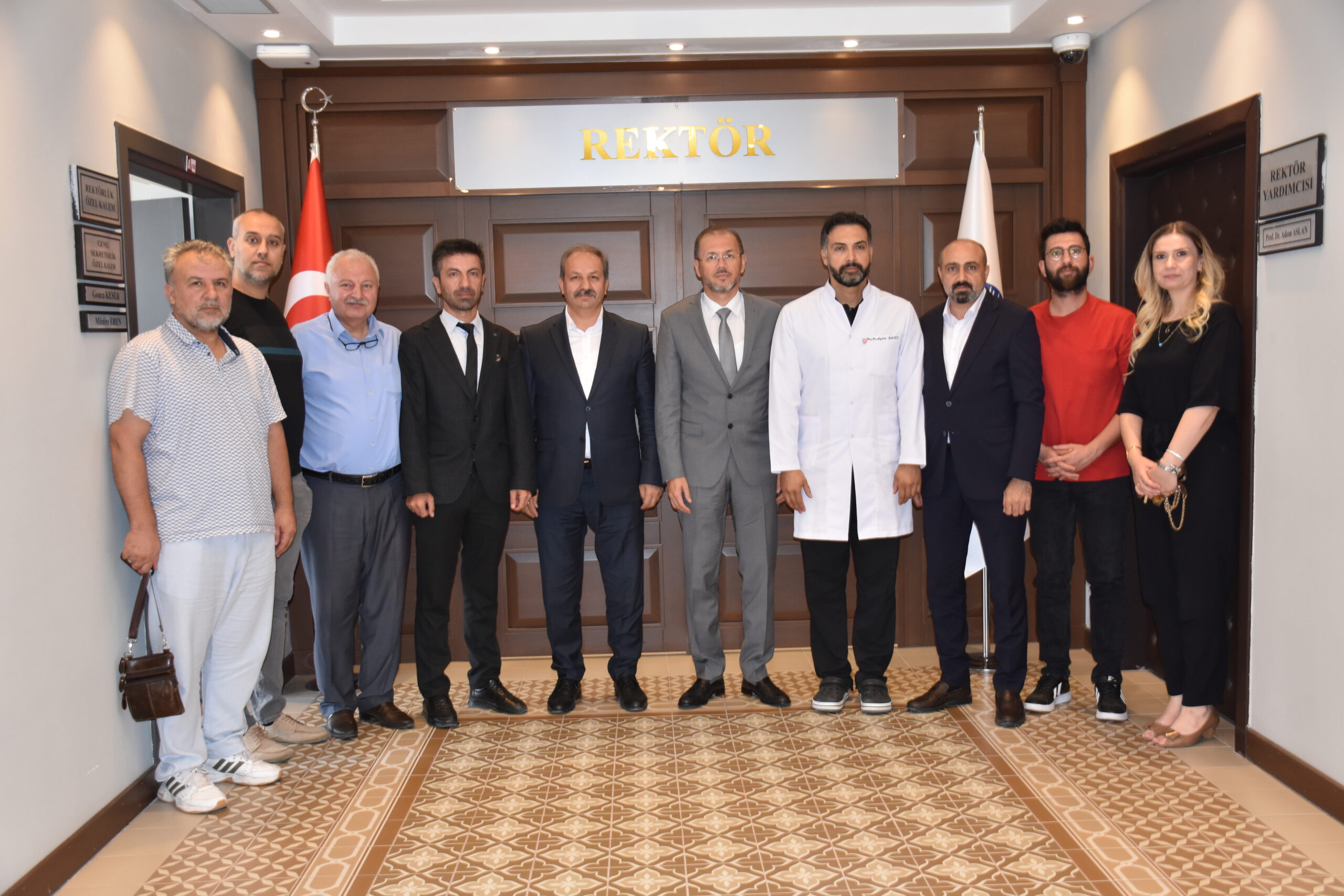 Sağlık-Sen Genel Başkanı Mahmut Faruk Doğan, Afyonkarahisar’da ziyaretlerde bulundu.  